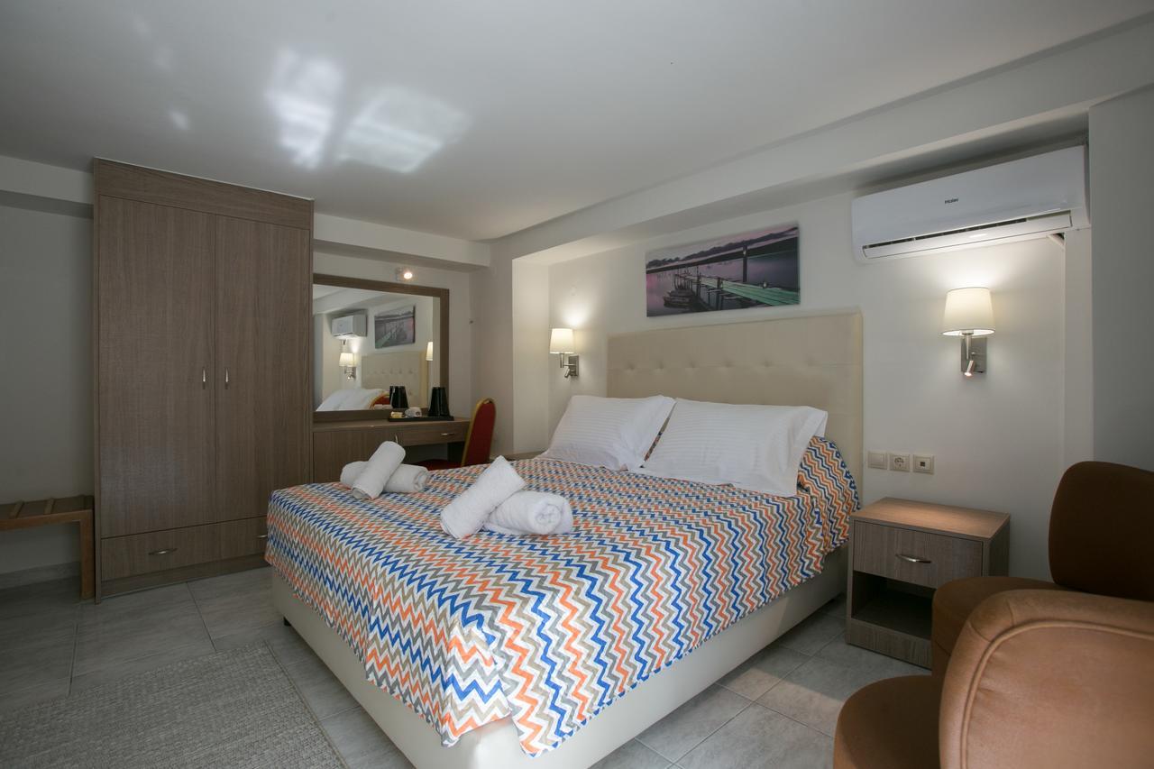 City Life Hotel Heraklion  Exterior photo